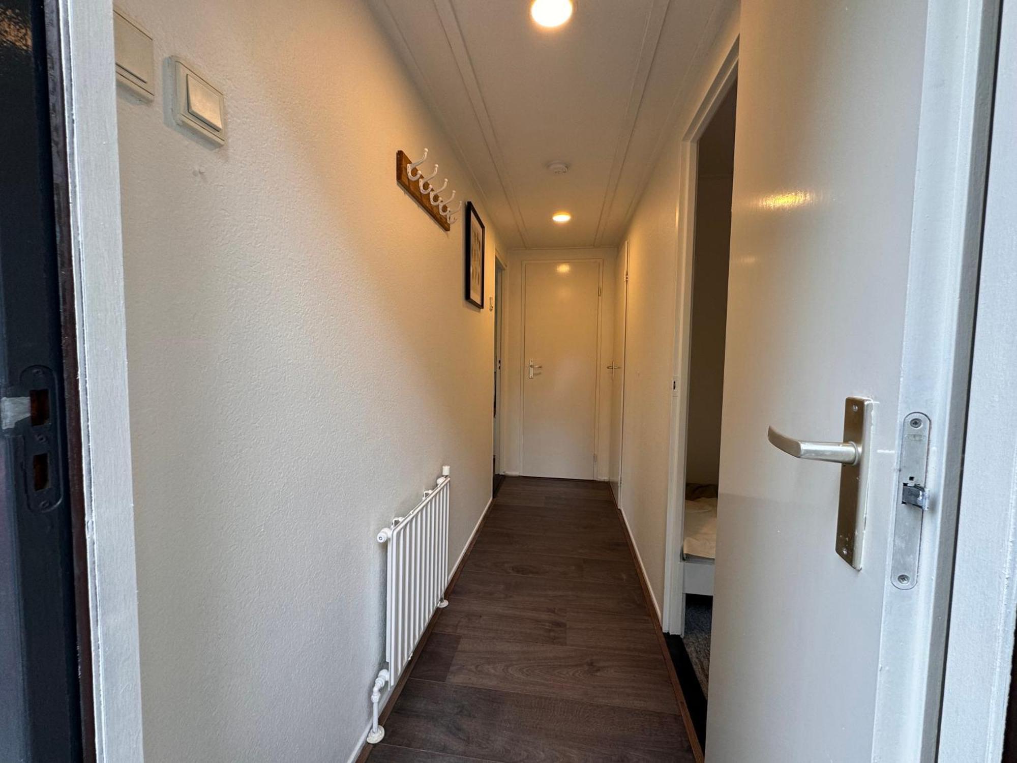 Ruim En Luxe Chalet Privetuin - Park 'De Ijsvogel' Apartment Voorthuizen Bagian luar foto